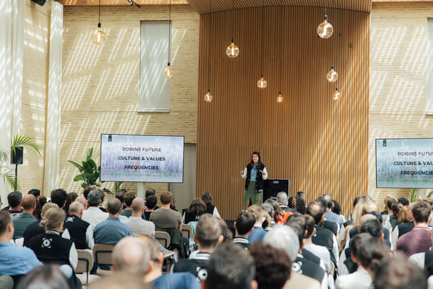 Donja van Laarhoven presenting to the company